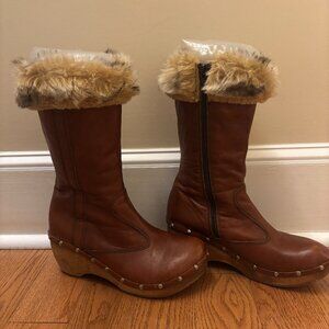 Sacco Cognac Leather Fur Trim Clog Boots | 2.5" Wood Heel | EU 38 / US 7.5